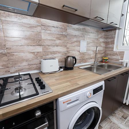 Rooftop Apartment Street Doamnei ブカレスト エクステリア 写真