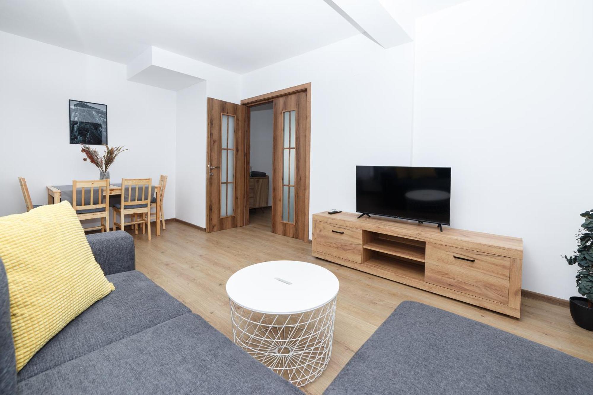 Rooftop Apartment Street Doamnei ブカレスト エクステリア 写真